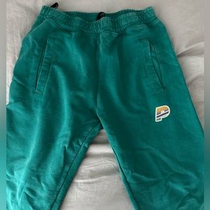 Praise Endurance Sweatpants size Small